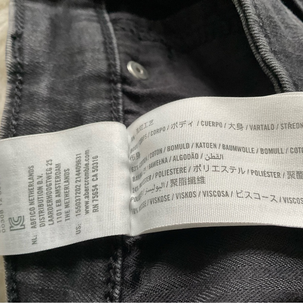 Abercrombie Simone High Rise Ankle Notched Hem Jeans - Picture 4 of 6
